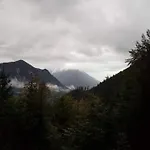 A In The Alps For Hiking, Cycling, Skiing Σπίτι διακοπών Jesenice