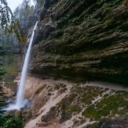 A In The Alps For Hiking, Cycling, Skiing Сasa de vacaciones