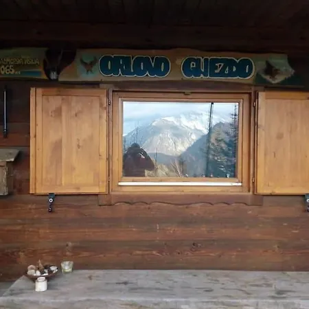 A In The Alps For Hiking, Cycling, Skiing Есенице