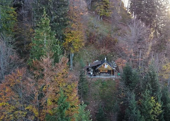 A In The Alps For Hiking, Cycling, Skiing Nyaraló *