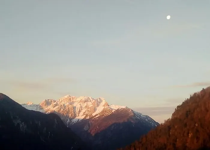 Nyaraló A In The Alps For Hiking, Cycling, Skiing Jesenice