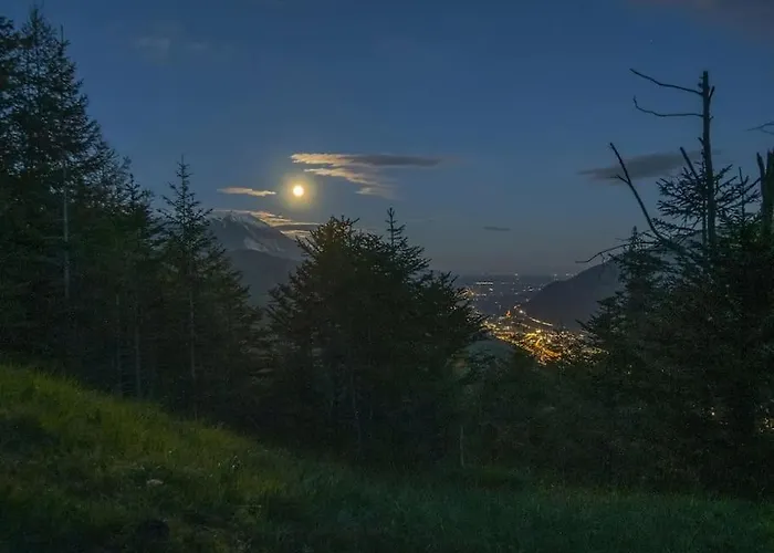 Nyaraló A In The Alps For Hiking, Cycling, Skiing