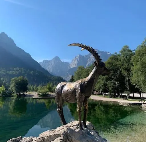 A In The Alps For Hiking, Cycling, Skiing Nyaraló *