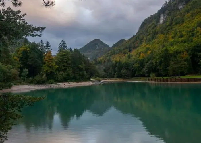 A In The Alps For Hiking, Cycling, Skiing جيسينيس